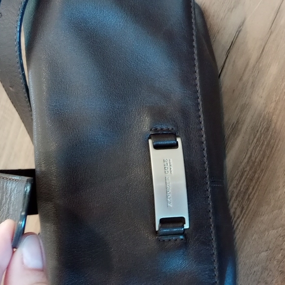 Kenneth Cole Genuine Leather Shoulder Handbag Color:Chocolate Brown - Picture 6 of 11